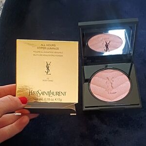 Yves Saint Laurent Rosy Sand Shimmer Powder Highlighter